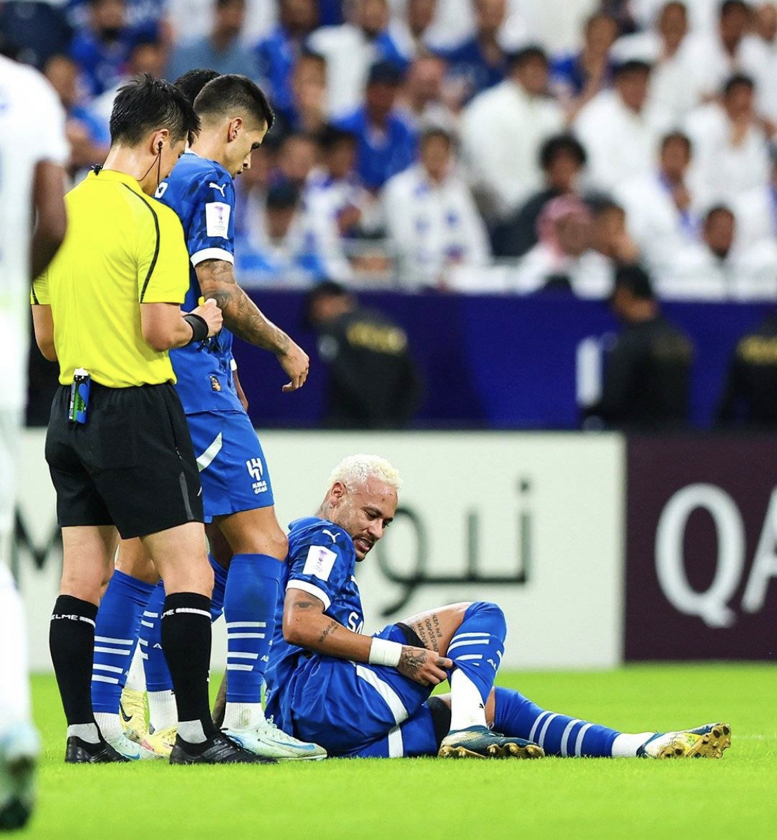 内马尔爆冷击败中国队，精彩发挥引爆全场！