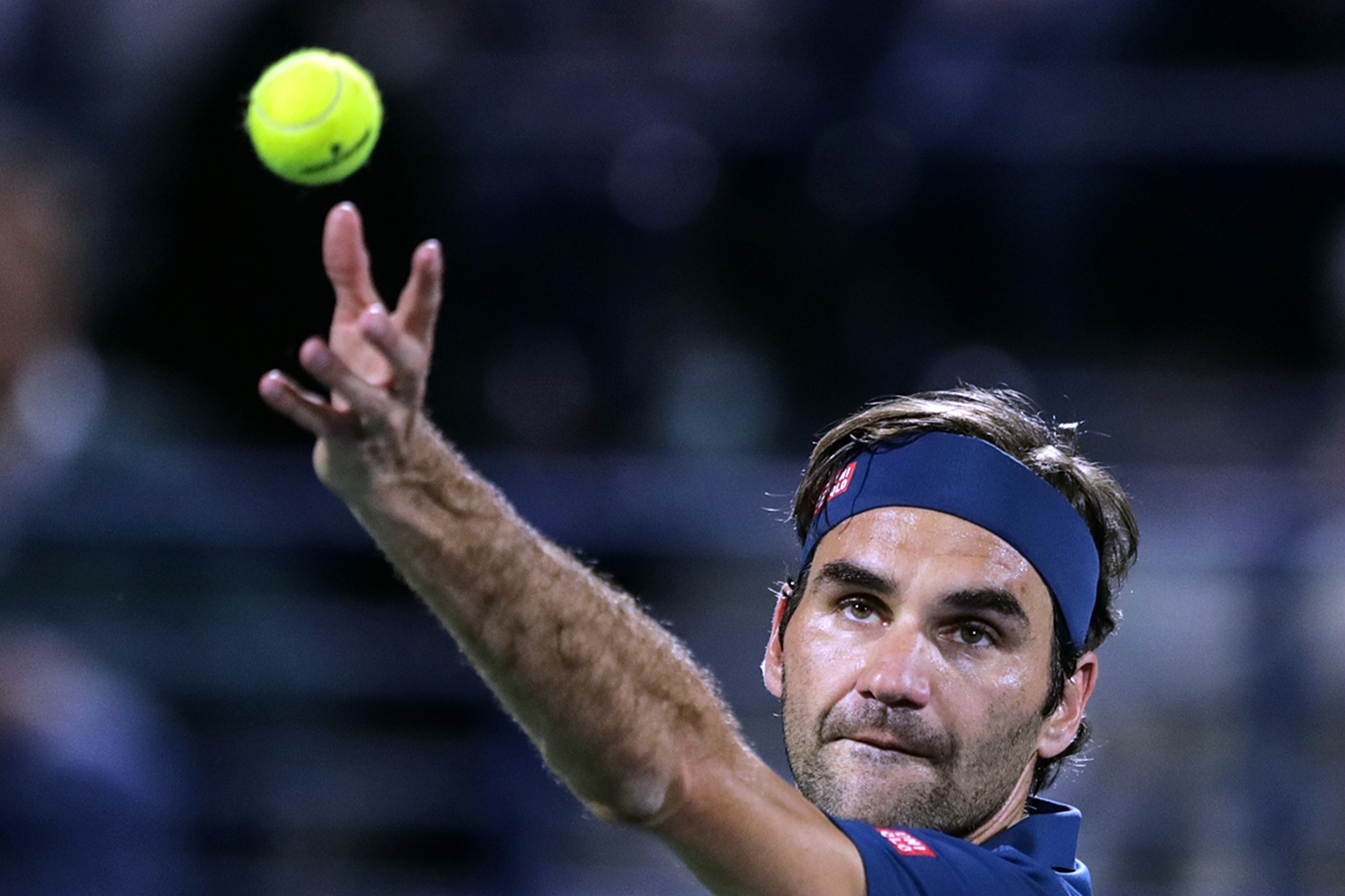 关于费德勒在TES比赛中刷新纪录，锐不可当引发热议！的信息